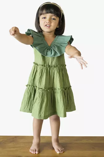 girl's green twilight dress