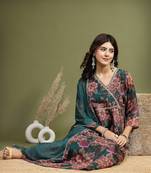 Women green embroidery kurta pant with dupatta set