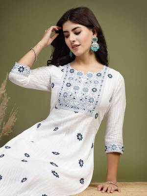 Women white color embroidery kurta palazzo set 4
