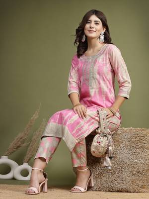 Women pink color embroidery kurta pant set 1