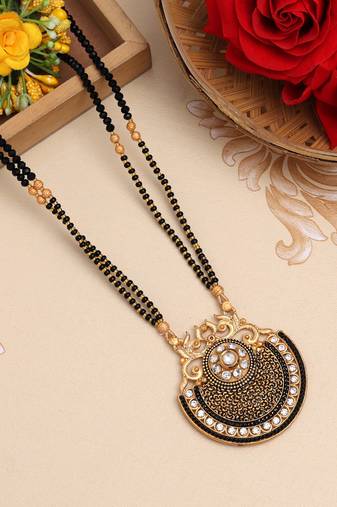 White color long mangalsutra