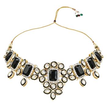 Traditional Kundan & Stone Choker Necklace Jewellery with Earrings & Maang Tikka Set 3