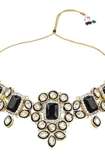 Traditional Kundan & Stone Choker Necklace Jewellery with Earrings & Maang Tikka Set