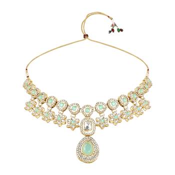 Latest Stylish Traditional Kundan Necklace Jewellery Set 3