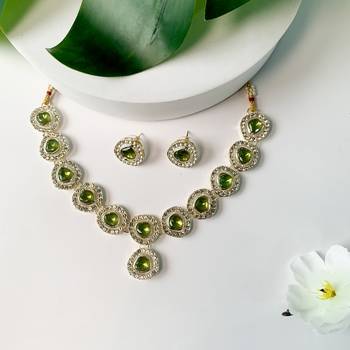Traditional Handcrafted Stone Kundan Choker Necklace Jewellery Set With Earrings 1