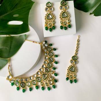 Traditional Pearl Kundan Necklace Jewellery Set With Earring Maang Tikka Set 1