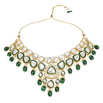 Traditional Pearl Kundan Necklace Jewellery Set With Earring Maang Tikka Set 3