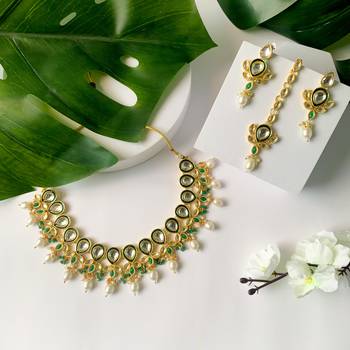 Traditional Pearl Kundan Floral Necklace With Earring Maang Tikka Set 1