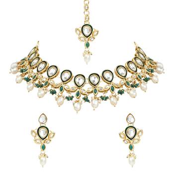 Traditional Pearl Kundan Floral Necklace With Earring Maang Tikka Set 2