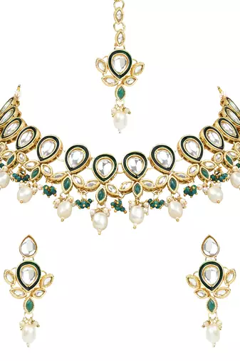 Traditional Pearl Kundan Floral Necklace With Earring Maang Tikka Set