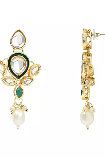 Traditional Pearl Kundan Floral Necklace With Earring Maang Tikka Set