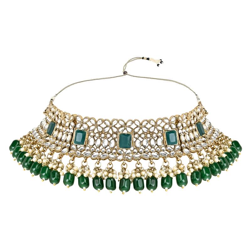 Traditional Pearl Kundan Choker Jewellery Necklace Set with Maang Tikka