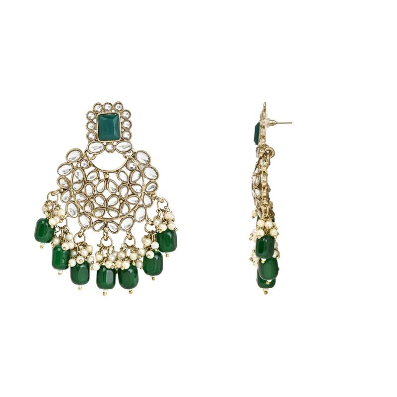 Traditional Pearl Kundan Choker Jewellery Necklace Set with Maang Tikka