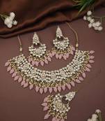 Traditional Kundan Pearl Drop Bridal Choker Necklace With Chandbali Earrings & Maang Tikka Jewellery Set
