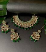 Traditional Kundan Pearl Drop Bridal Choker Necklace With Chandbali Earrings & Maang Tikka Jewellery Set