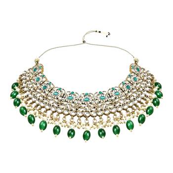 Traditional Kundan Pearl Drop Bridal Choker Necklace With Chandbali Earrings & Maang Tikka Jewellery Set 3