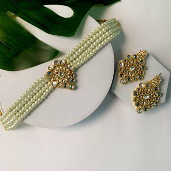Traditional Kundan Handcrafted Pearl Choker Necklace Jewellery With Earrings Set 1