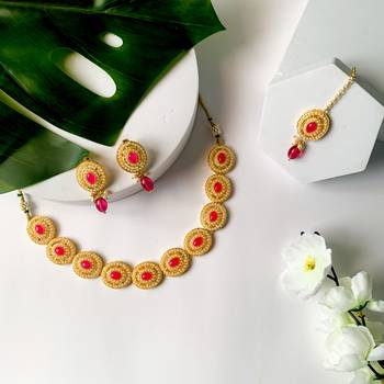 Traditional Handcrafted Pearl Necklace Jewellery Set With Earrings & Maang Tikka Set 1