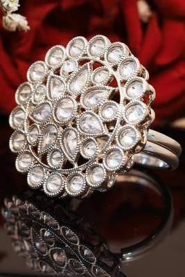 White Silver Stone-Studded Ring 2