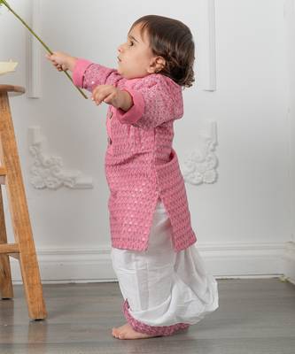 Pink embroidered kurta set 2
