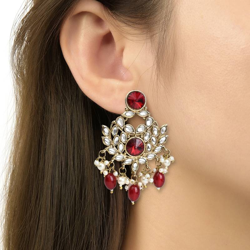 Traditional Kundan Pearl Drop Bridal Choker Necklace With Chandbali Earrings & Maang Tikka Jewellery Set