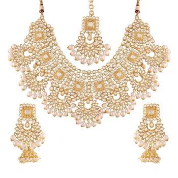 Traditional Handcrafted Faux Kundan & Stone Studded Bridal Choker Necklace Jewellery Set For Women  1