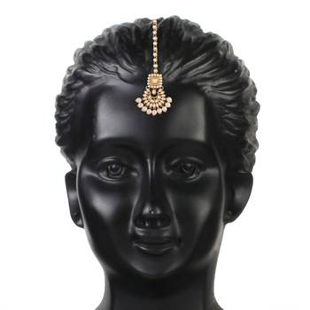 Traditional Handcrafted Faux Kundan & Stone Studded Bridal Choker Necklace Jewellery Set For Women  4