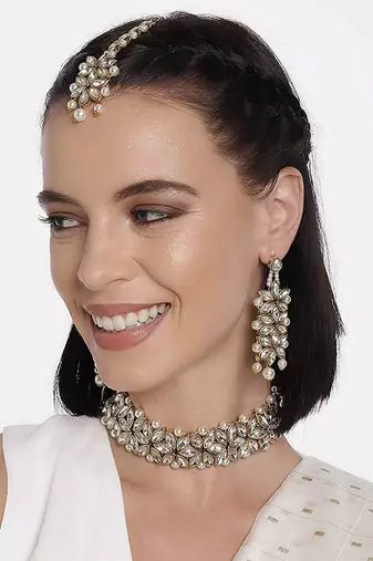 Traditional Bridal Choker Necklace Jewellery Set with Earrings & Maang Tikka for Women 