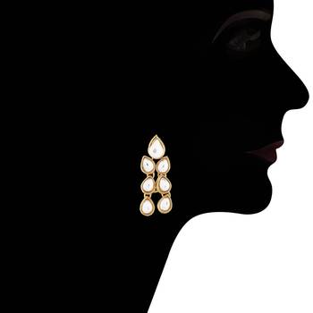 Intricately Handcrafted Jewellery Set Glided With Uncut Polki Kundans For Women  3