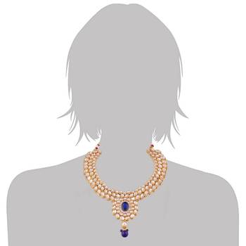 Traditional Kundan Choker Jewellery Set For Women  2