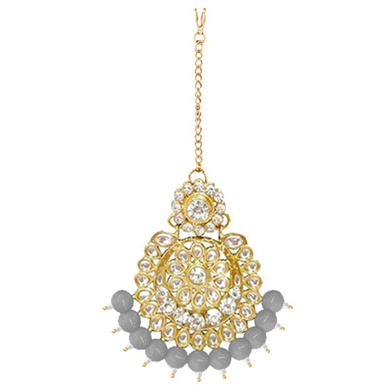 Traditional Kundan & Pearl Studded Bridal Choker Necklace Jewellery Set With Earrings & Maang Tikka for Women