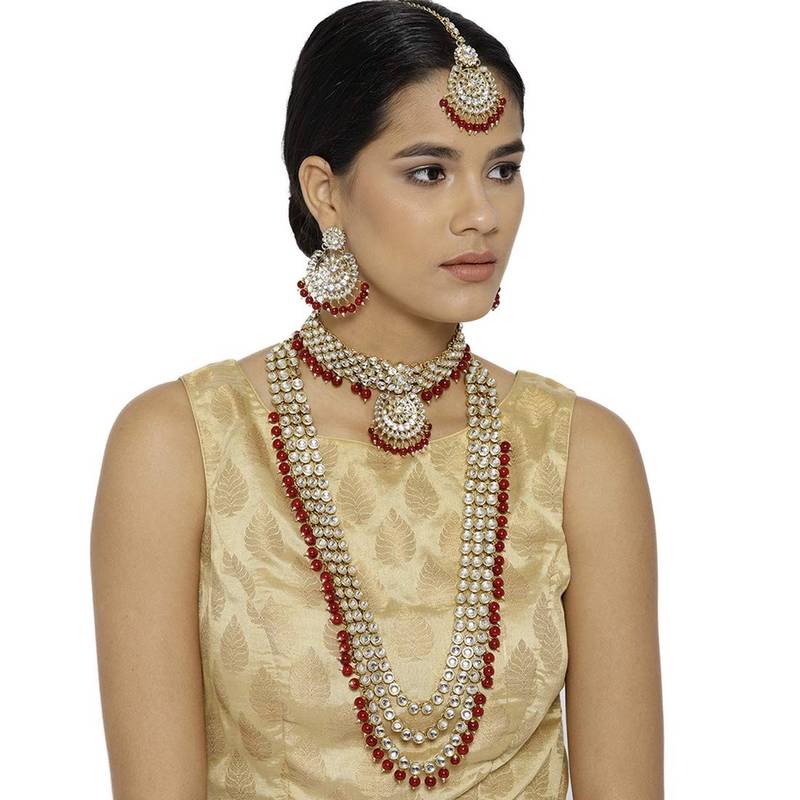 Traditional Kundan & Pearl Studded Bridal Choker Necklace Jewellery Set With Earrings & Maang Tikka for Women