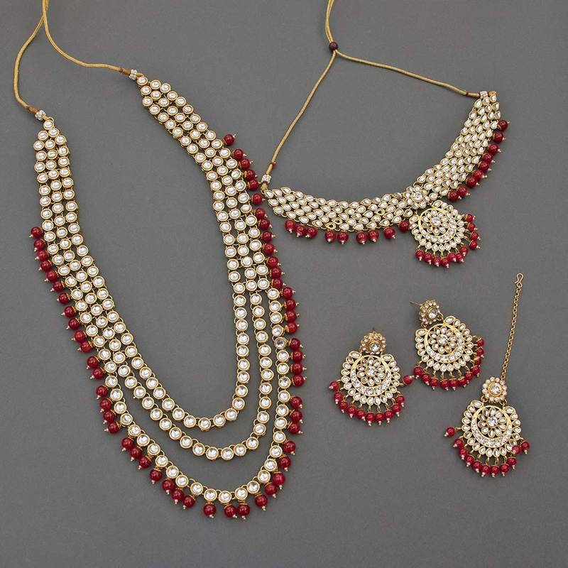 Traditional Kundan & Pearl Studded Bridal Choker Necklace Jewellery Set With Earrings & Maang Tikka for Women