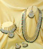 Traditional Kundan & Pearl Studded Bridal Choker Necklace Jewellery Set With Earrings & Maang Tikka for Women