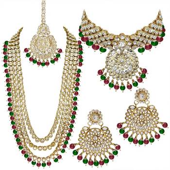 Traditional Kundan & Pearl Studded Bridal Choker Necklace Jewellery Set With Earrings & Maang Tikka for Women 2