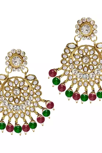 Traditional Kundan & Pearl Studded Bridal Choker Necklace Jewellery Set With Earrings & Maang Tikka for Women