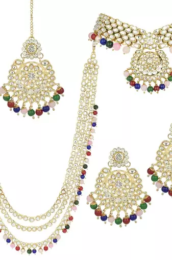 Traditional Kundan & Pearl Studded Bridal Choker Necklace Jewellery Set With Earrings & Maang Tikka for Women