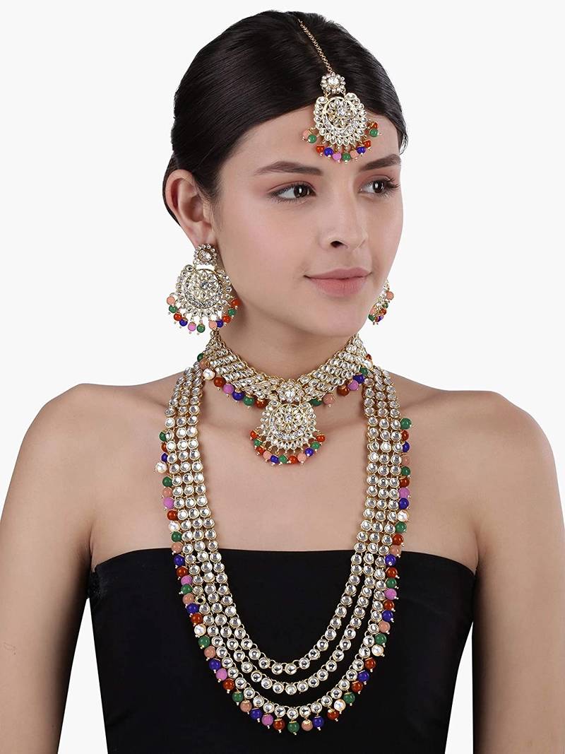 Traditional Kundan & Pearl Studded Bridal Choker Necklace Jewellery Set With Earrings & Maang Tikka for Women