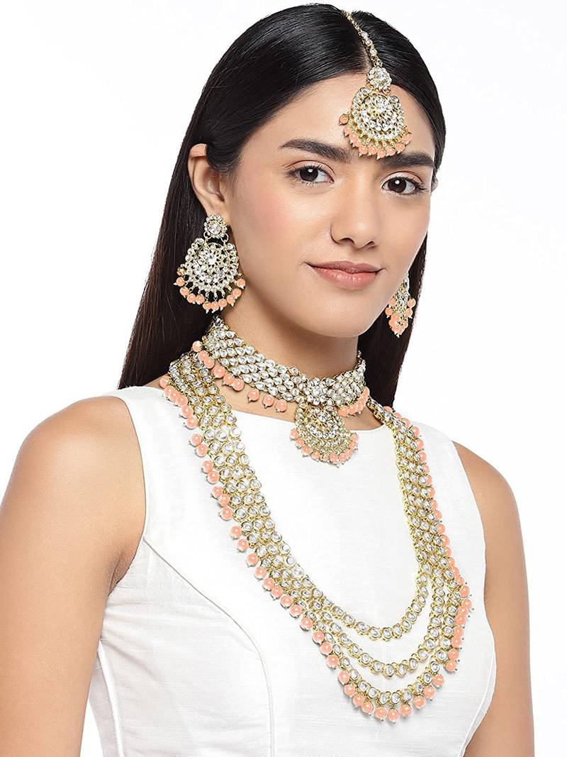 Traditional Kundan & Pearl Studded Bridal Choker Necklace Jewellery Set With Earrings & Maang Tikka for Women