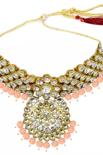 Traditional Kundan & Pearl Studded Bridal Choker Necklace Jewellery Set With Earrings & Maang Tikka for Women