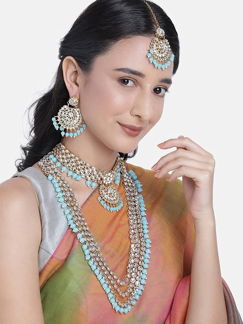 Traditional Kundan & Pearl Studded Bridal Choker Necklace Jewellery Set With Earrings & Maang Tikka for Women