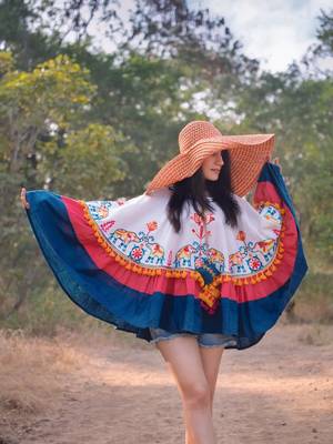 Off White Elephant Embroidered Circular Winter Poncho_free Size 1