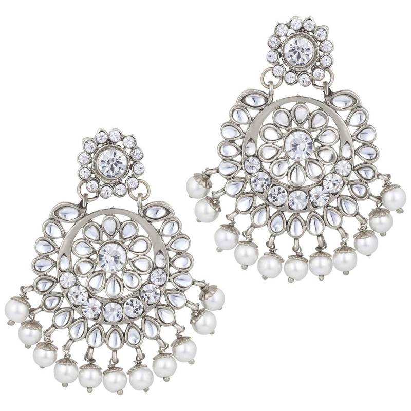 Traditional Kundan & Pearl Studded Bridal Choker Necklace Jewellery Set With Earrings & Maang Tikka for Women