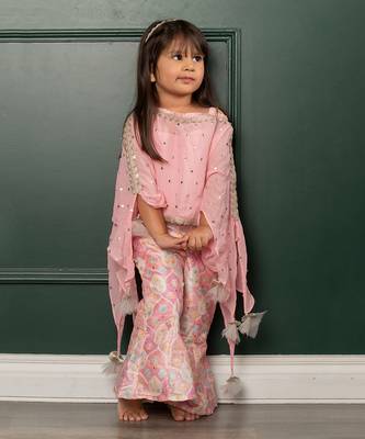 Pink embroidered cape set 2