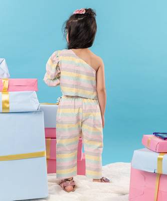 Pineapple embroidered pant set 4