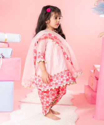 Pink short kurta and dhoti set 4