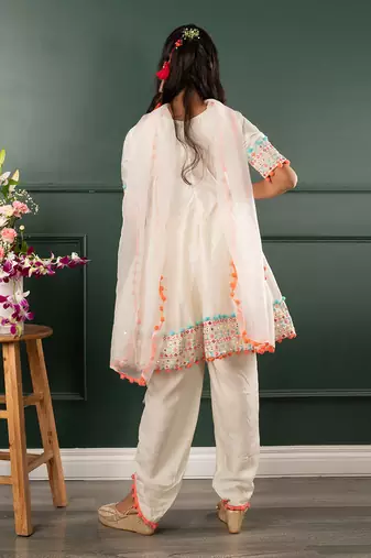 Off white embroidered kurta dhoti set
