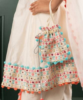 Off white embroidered kurta dhoti set 5