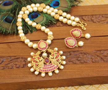 Matte finish peacock necklace set 1