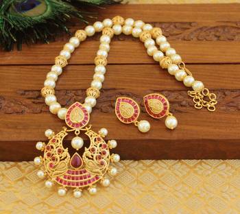 Matte finish peacock necklace set 2